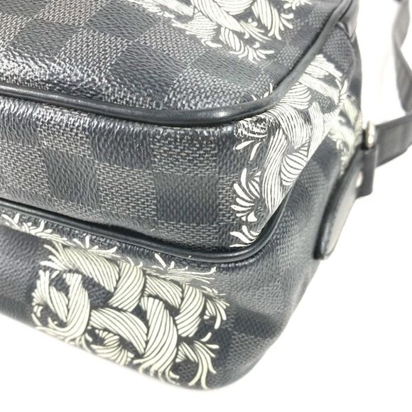 LOUIS VUITTON N41572 Damier Graphite Christopher Nemes NilePM Shoulder Bag - Picture 6 of 16